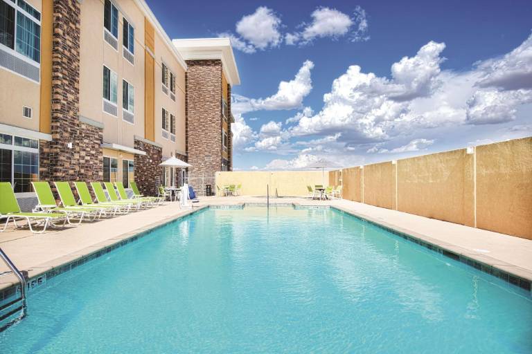 La Quinta Inn & Suites by Wyndham Monahans — photo 4