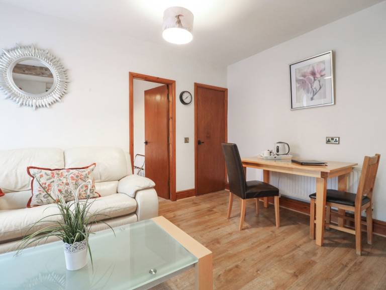 Cottage Castle Donington