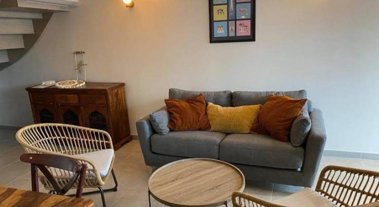 Apartment with terrace — photo 3