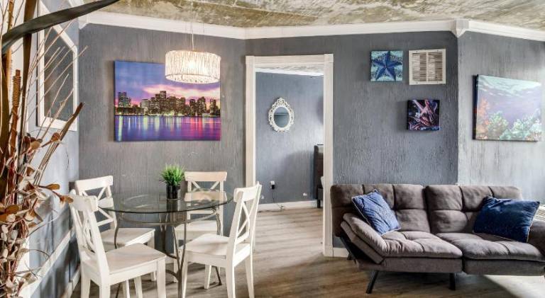 Charming apartment | Close to Ocean Drive | Close to the beach | Pets are welcome in Miami Beach, FL