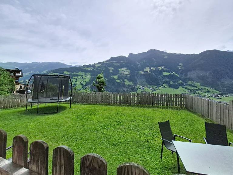 Ferienwohnung in Gemeinde Hippach, Ski Zillertal 3000, Österreich