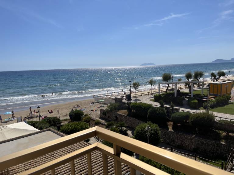 Holiday apartment | Next to the beach | Pets are welcome — photo 3