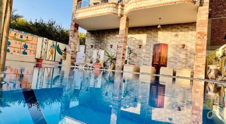 KR Hotel in Luxor