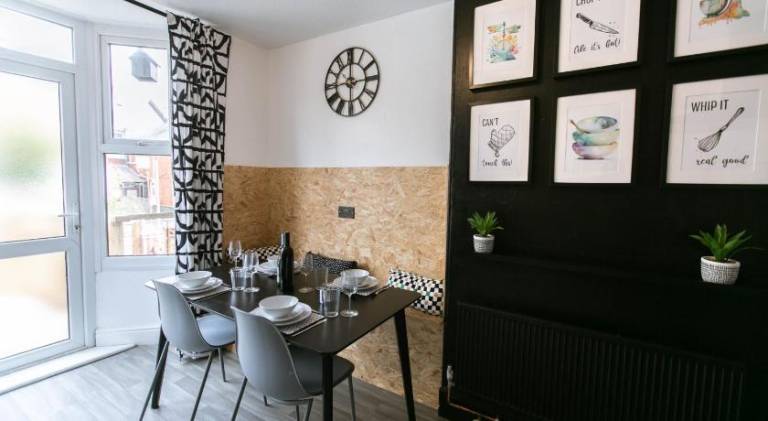 Central Apt Sleeps 6, Parking, Smart TV, Garden, Contact For Discounted Prices — photo 5