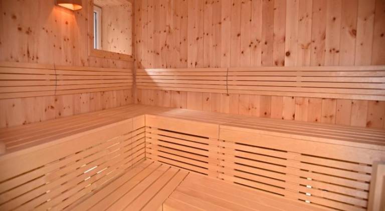Rental apartment with jacuzzi, terrace & private pool — photo 2