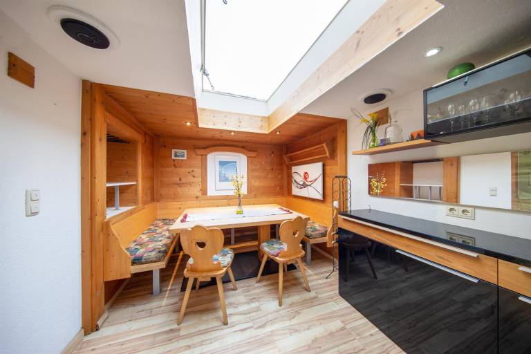 Vacation home with garden, patio & BBQ in Soelden