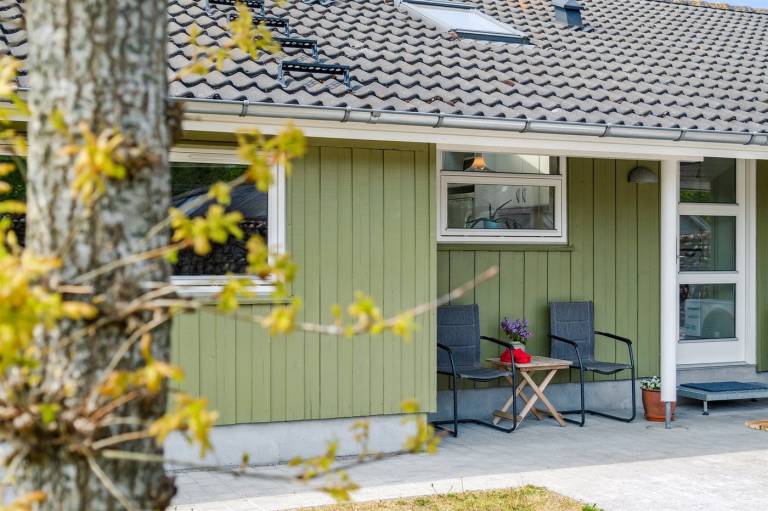 Family-friendly wonderful vacation home with sauna, yard & jacuzzi | Dogs allowed — photo 3