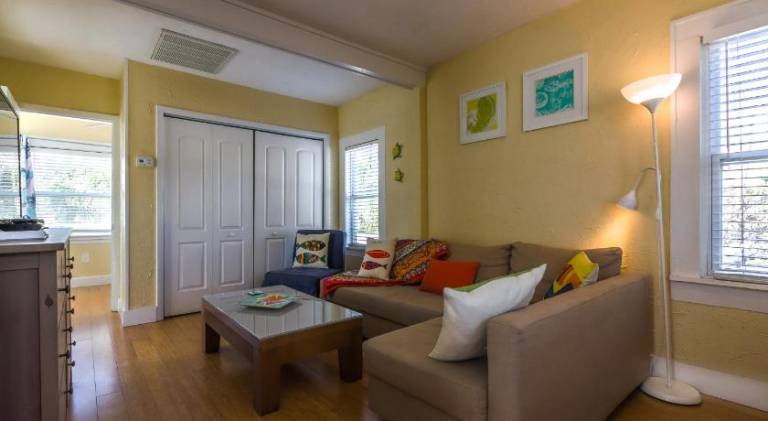 House with 1 room for 4 persons — photo 2
