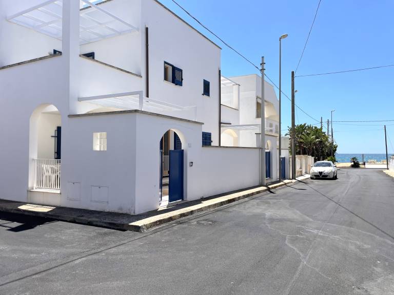 Child-friendly lovely house with patio, garden & grill | Sea view | Beach nearby | Pets are welcome in Ugento