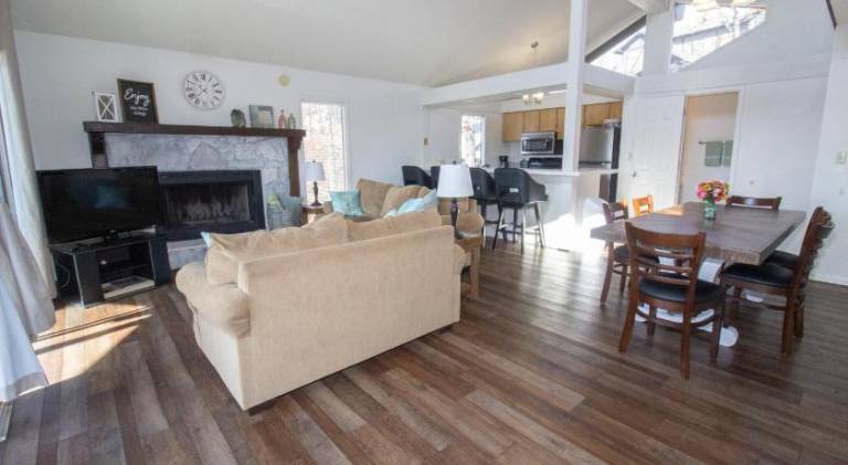 Vacation home with pool & jacuzzi | Dogs allowed — photo 2