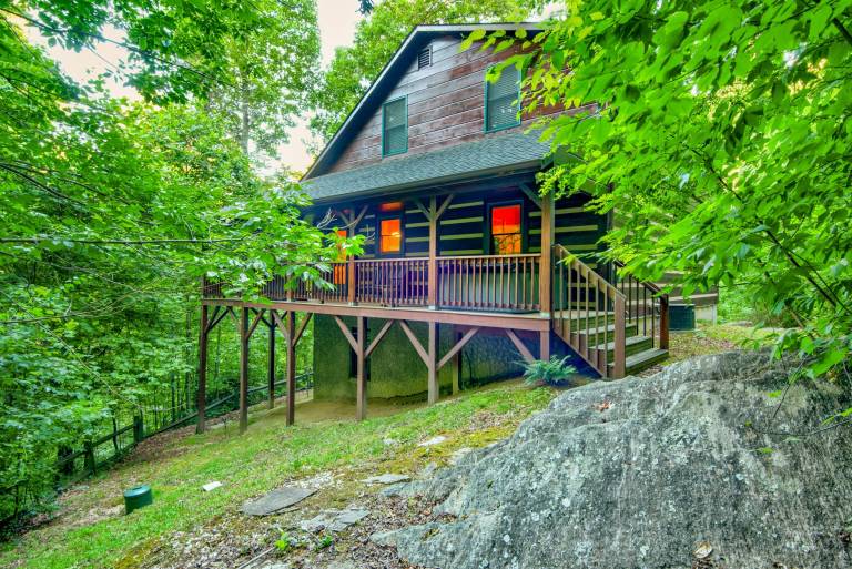 Uncle Johns Cabin in peaceful Valle Crucis - Hot Tub - Pool Table - Ping Pong — photo 5