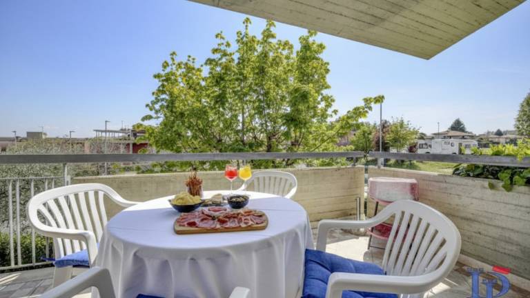 Apartment with garden, pool & terrace — photo 2