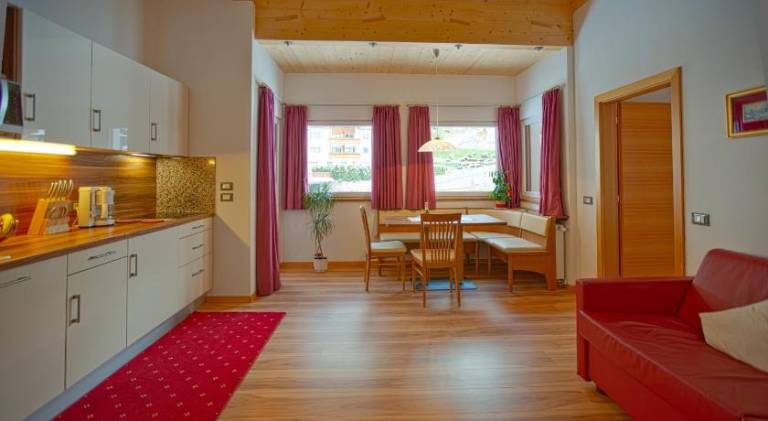 Nice rental apartment with terrace, grill & garden | Suitable for remote work | Dogs allowed — photo 3