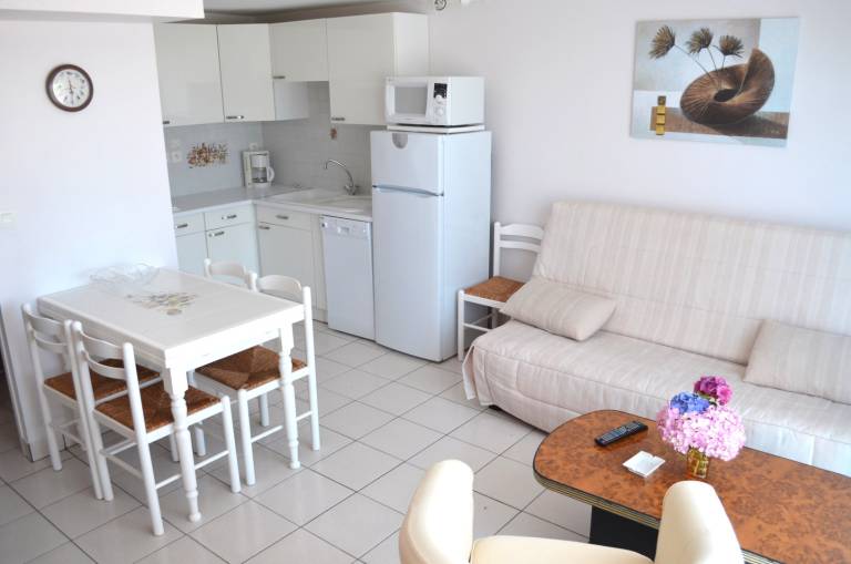 Family-friendly vacation home with private pool, garden & BBQ | Nature view | Dogs allowed — photo 3
