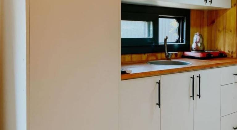Serviced apartment with yard — photo 3