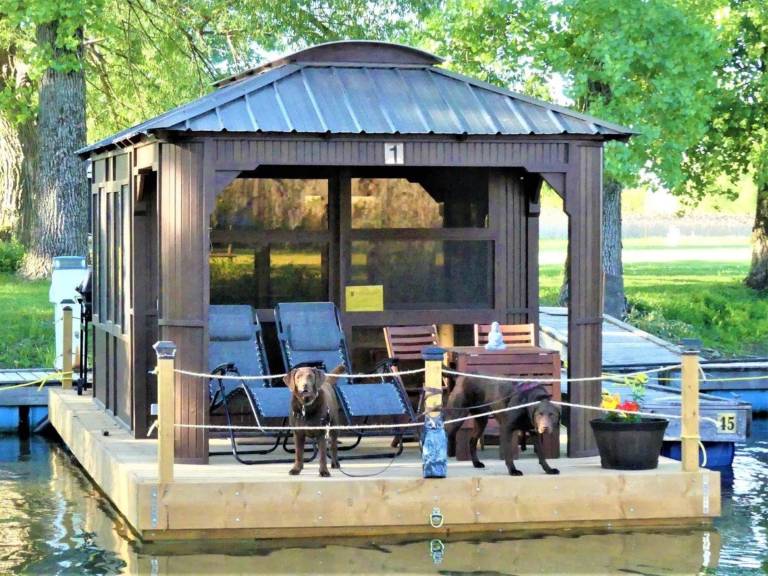 Cabin Île-aux-Noix