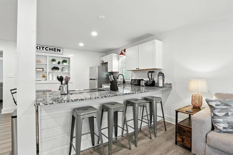 Fully equipped vacation home | Pet-friendly — photo 2
