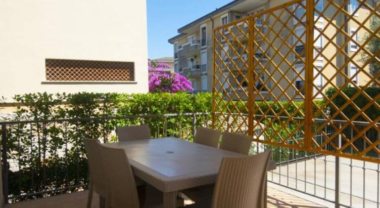 Apartment with 2 rooms for 6 persons — photo 3