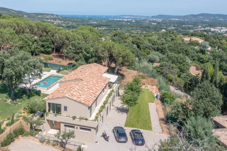 Fully equipped big villa with BBQ, patio & private pool | Pets are welcome — photo 4