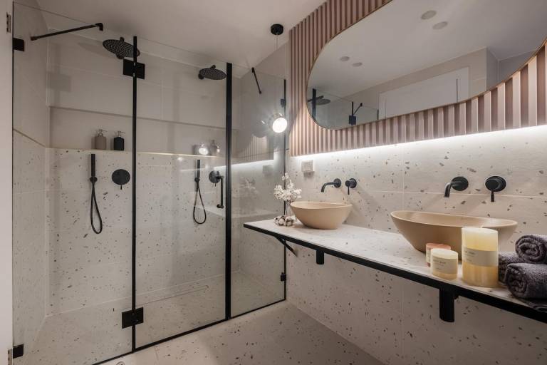 House with hot tub | Good for workation | Pets allowed — photo 2