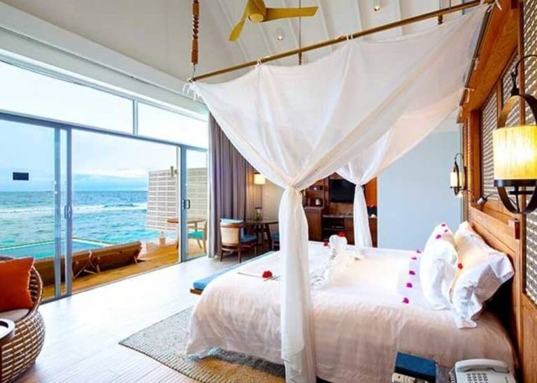 Villa Dhigurah