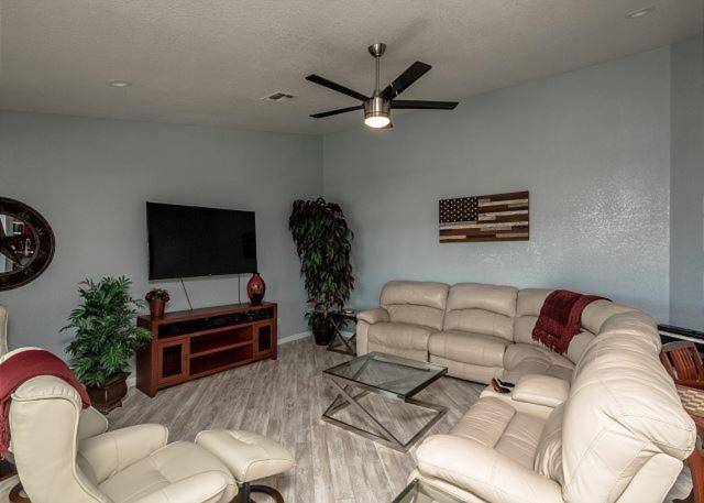RIVERFRONT RUBY RED HOME WITH PRIVATE DOCK — photo 4