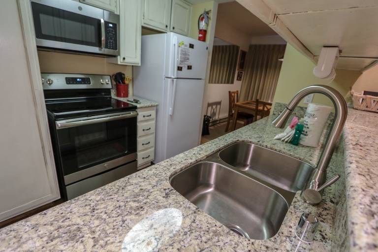 Snowcreek I 39 Pet-Friendly, Private Washer Dryer, Mountain Views — photo 3