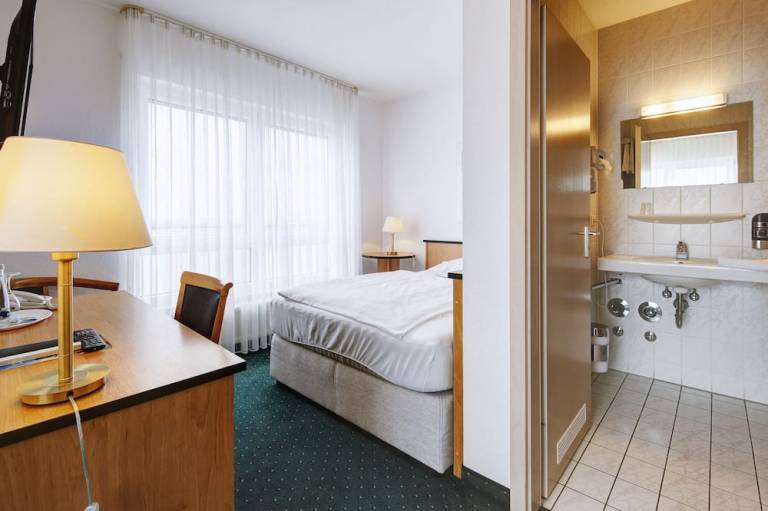 Airport Hotel Stetten