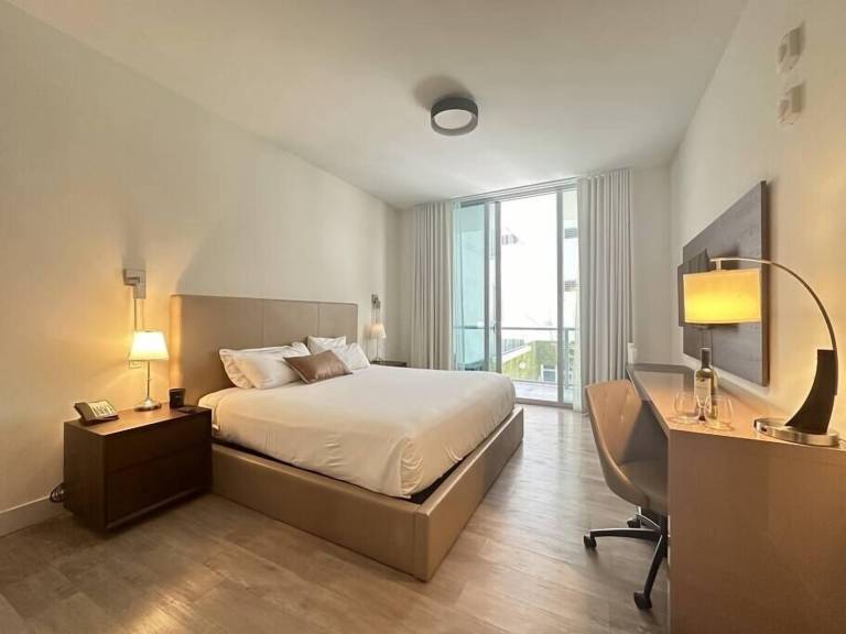 Apartment Hallandale Beach