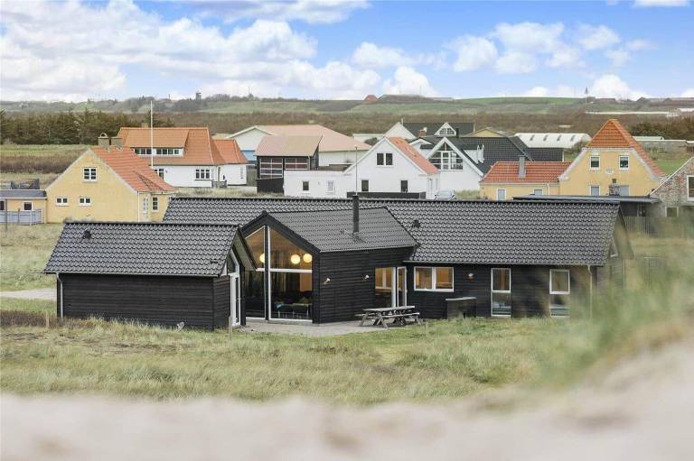 Fully equipped house with sauna, barbeque & terrace | Next to the beach | Pets are welcome in Harboore