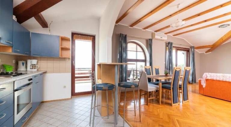 Rental apartment with terrace | Dogs allowed — photo 3