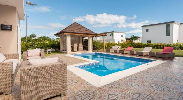 729 m&sup2; Villa