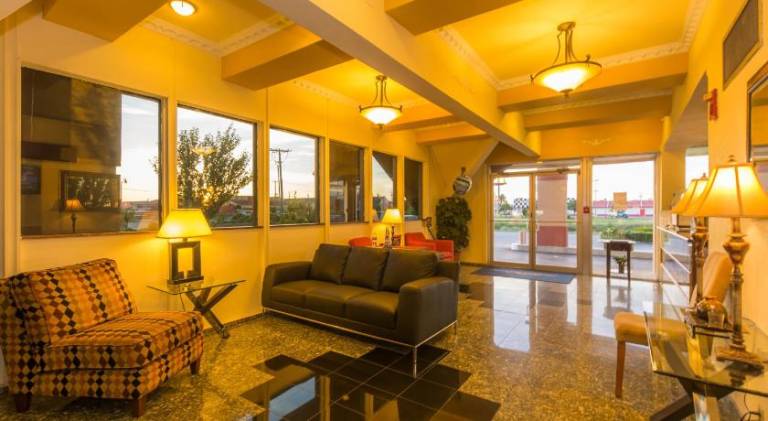 Howard Johnson by Wyndham Oklahoma City — photo 2