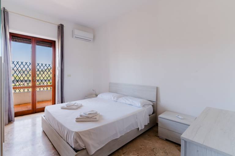 Fully equipped holiday apartment | City view | Next to the beach | Pet-friendly in Otranto