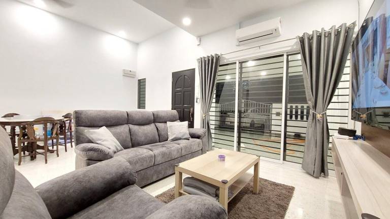 House with garden in Kuala Lumpur
