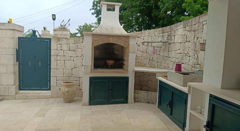 House with barbecue, terrace & garden — photo 5