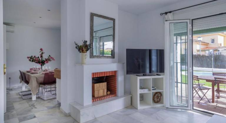 Spacious villa with pool | Close to the beach | Pets are welcome — photo 2