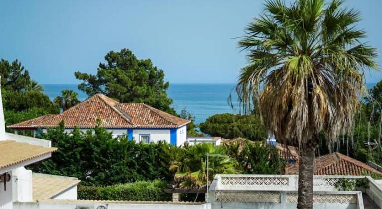 Fully equipped ample villa with garden, barbecue & terrace | Beach nearby | Dogs allowed in Albufeira