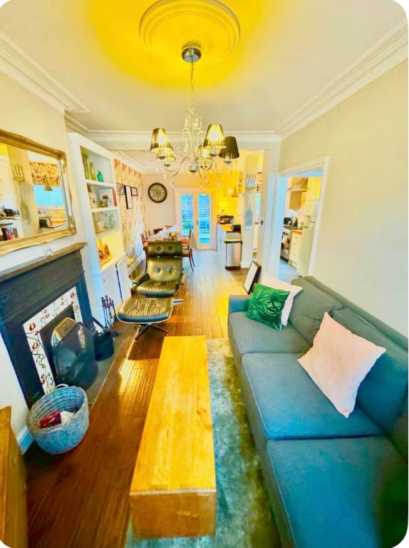 Shepherds Bush W12 Magical Townhouse nr Westfield in London, KY