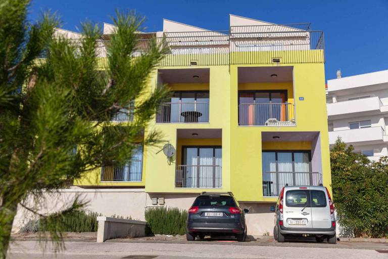 Holiday apartment with terrace & garden | Sea view — photo 4
