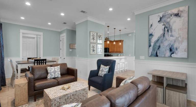Vacation home with pool & jacuzzi — photo 4