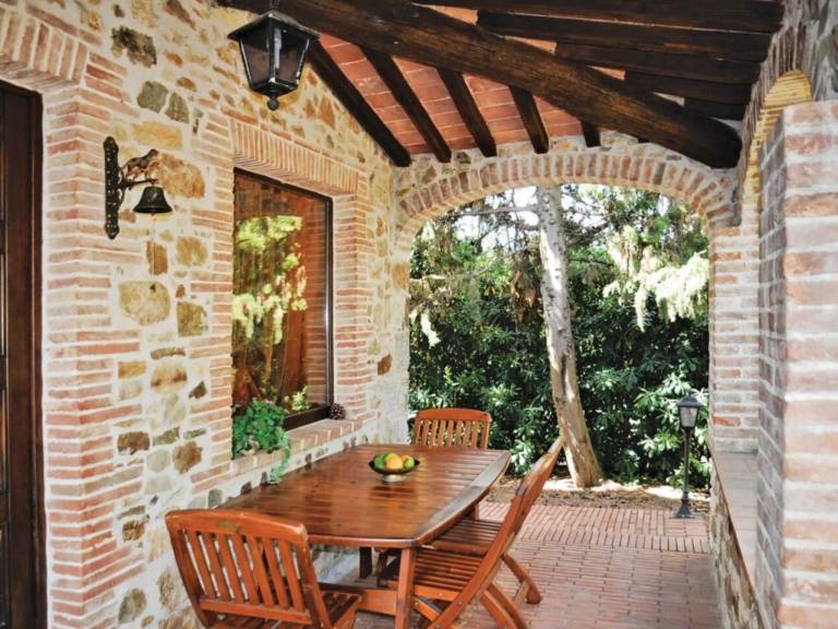 Child-friendly house with terrace, private pool & yard | Nature view | Pet-friendly — photo 3