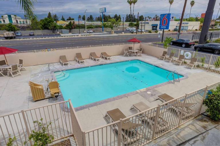 Motel 6 San Bernardino, CA - South — photo 5
