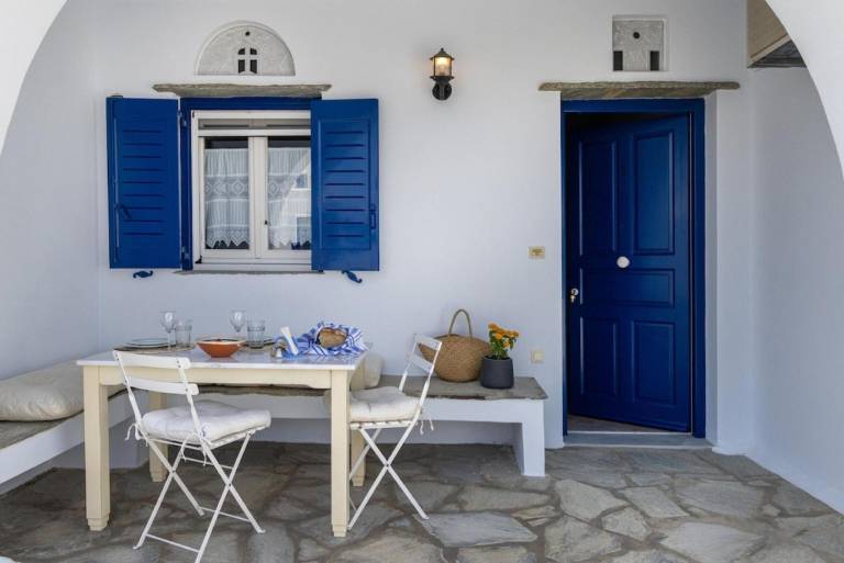 House with patio | Dogs allowed in Tinos