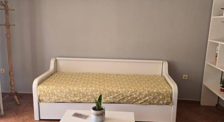Rental apartment with patio | Pet-friendly in Chios