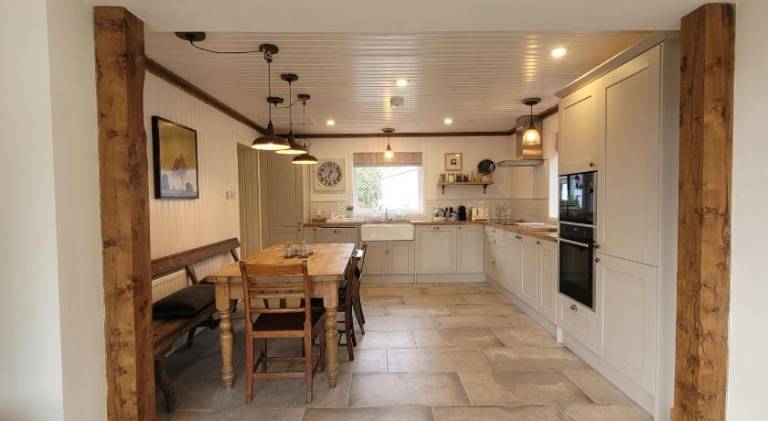 Villa with 2 rooms for 5 persons — photo 4