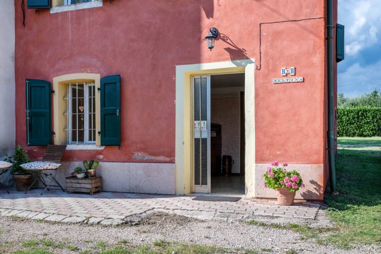 Holiday Home 'La Casa Di Delfina' with Private Garden — photo 2