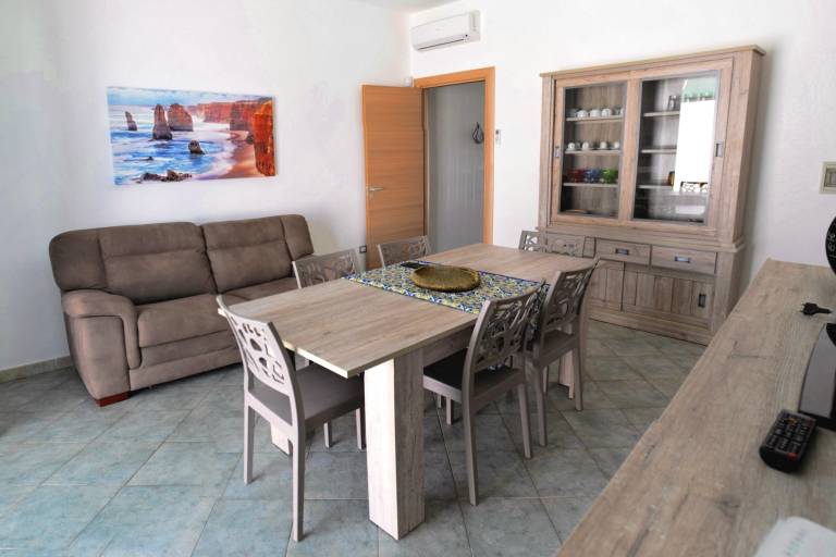 House with barbecue | Garden view — photo 4
