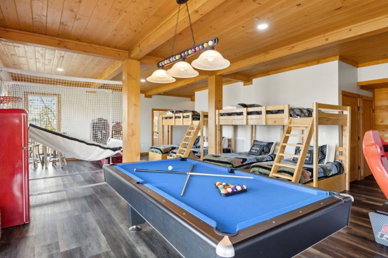 "Close Enough to Perfect" – Luxurious 4-Bedroom Cabin with Game Room & Stunning Views! — photo 3