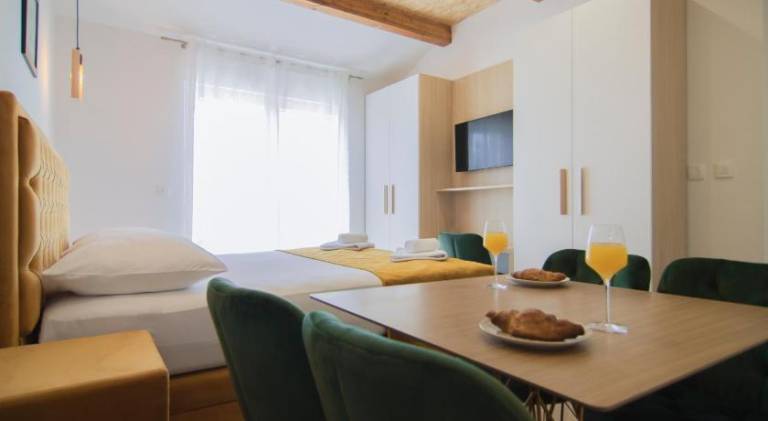 Holiday apartment with garden, terrace & pool | Close to the beach | Pet-friendly — photo 2
